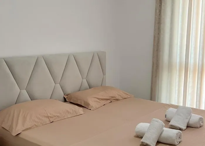 Arlis New Appartamento Tirana