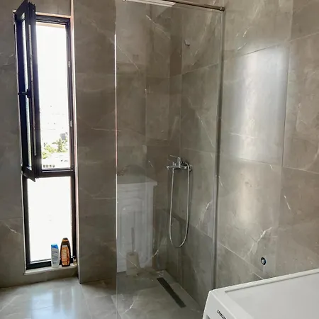 Arlis New Lägenhet Tirana