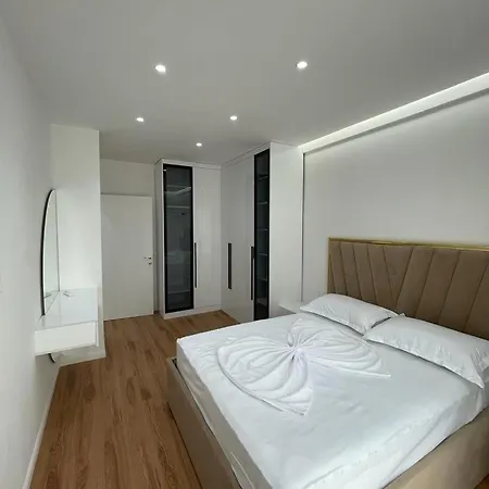 Apartment Arlis New Babru